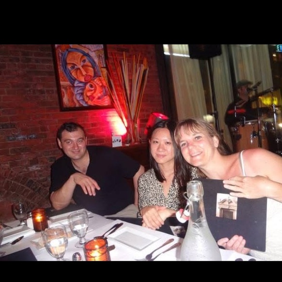 Meet your Posher, Amanda. - Picture 7 of 8